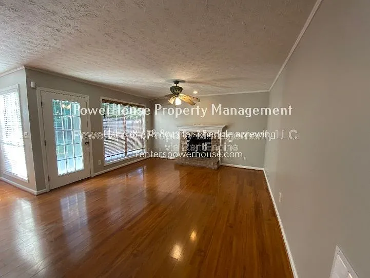 605 Suwanee Lakes Cir — Photo 51