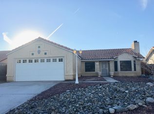 13590 La Villa Dr, Victorville, CA 92395