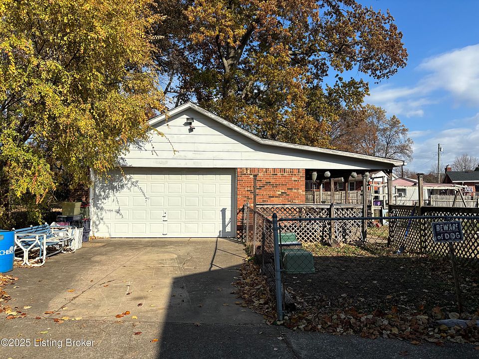 2nd image of 3823 Chevy Chase Rd