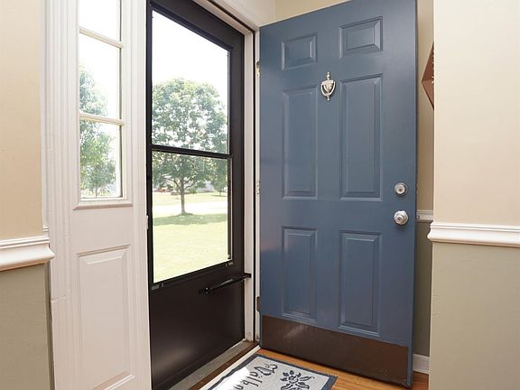 2nd image of 6343 Sara Ct