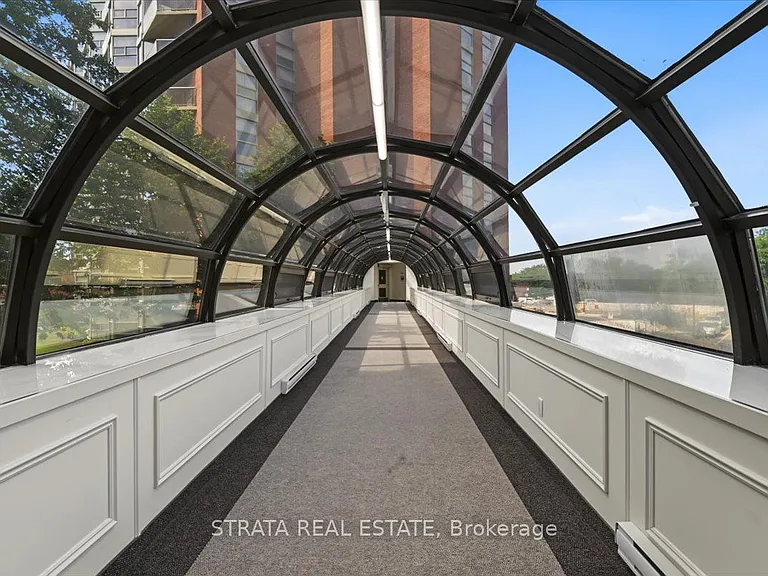 20 Dean Park Rd #Penthouse 8 — Photo 16