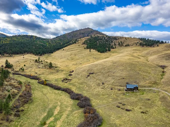 54 W Magpie Creek Rd, Dixon, MT 59831