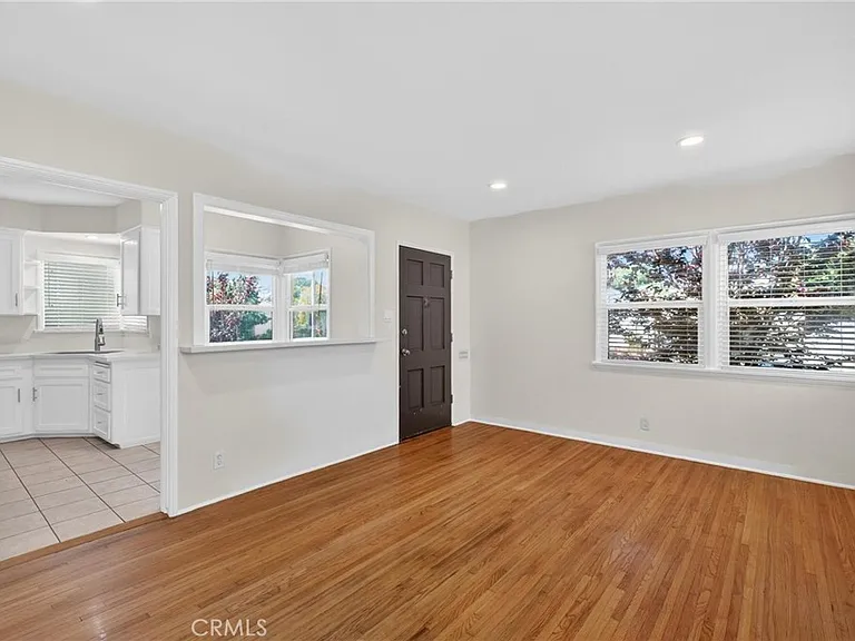 610 E Fairview Blvd — Photo 7