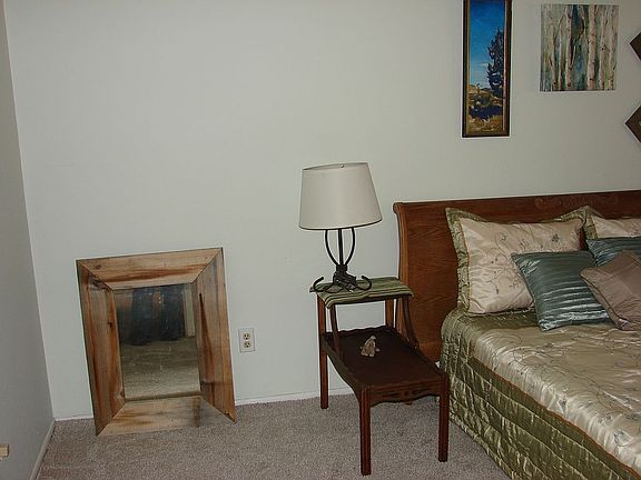 3rd image of 471-615 Miller Ln