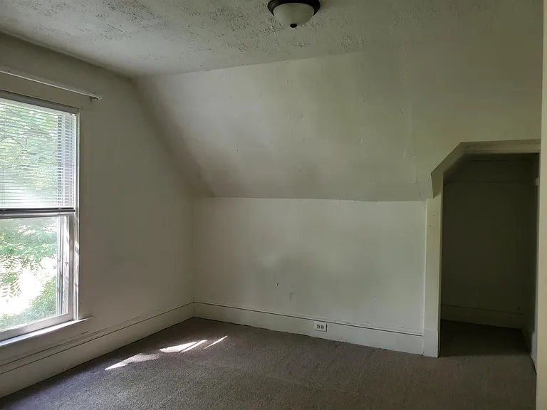 610 S Warren Ave — Photo 7