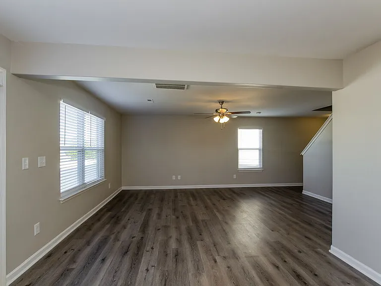 913 Cassidy Dr — Photo 7