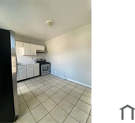 44 Vineyard Ave