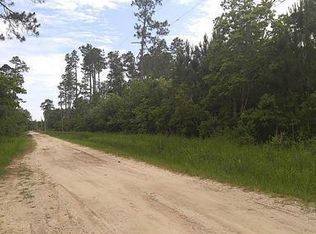 10081 Yazoo St, Bay St Louis, MS 39520