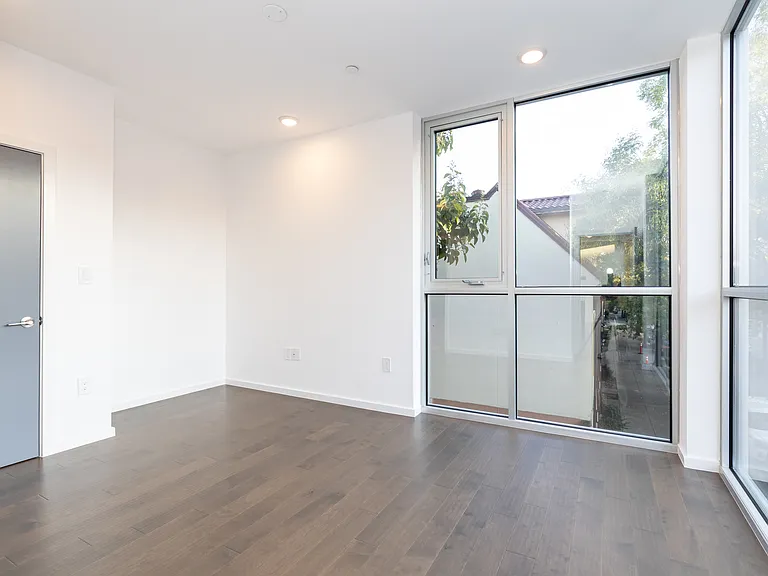 620 Diamond St #2 — Photo 12