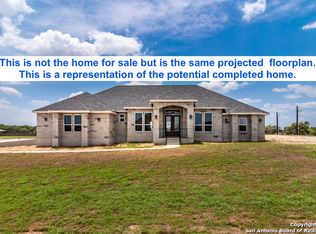 153 Abrego Lake Dr, Floresville, TX 78114