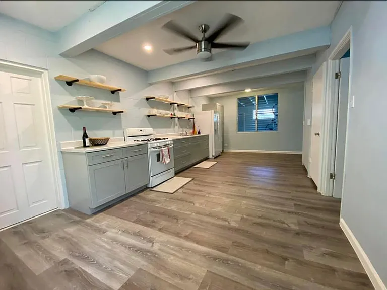 432 Kihapai St — Photo 2