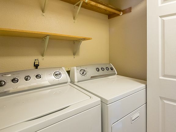 3rd image of 17404 Ambaum Blvd S APT 303