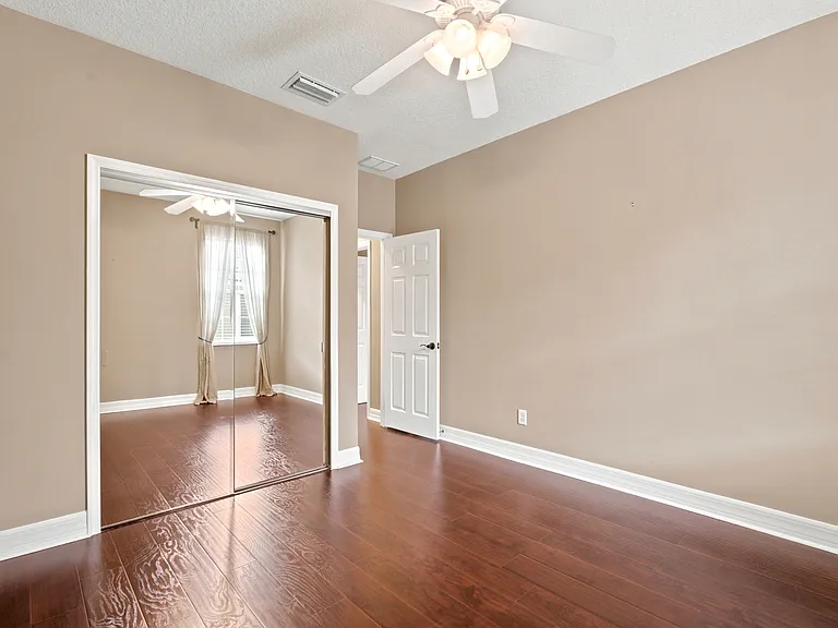 117 Hedgewood Dr — Photo 22