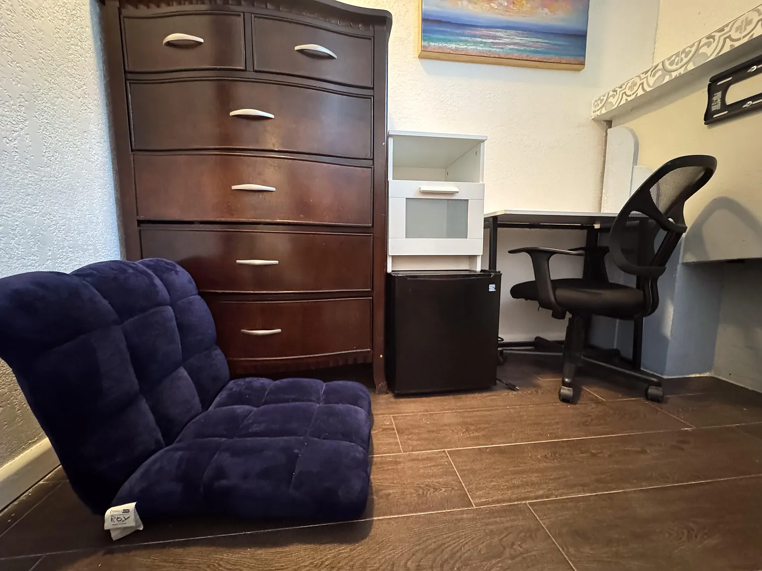 4 bed, 2.0 bath, 1300 sqft, $1,200 — Photo 3