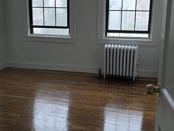 3rd image of 17 W Central Blvd