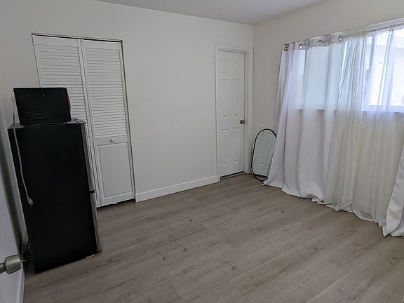 $1,280 room