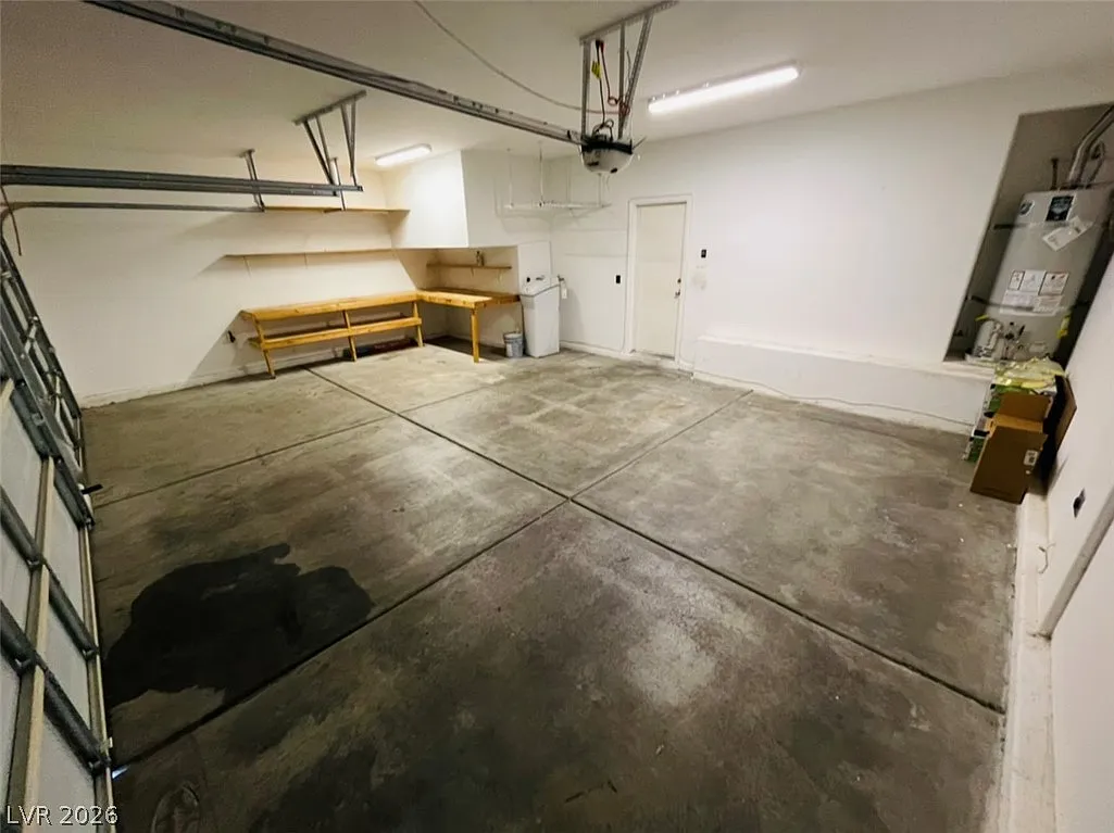 4 bed, 3.0 bath, 3014 sqft, $3,395 — Photo 3