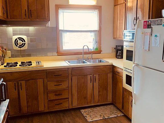 4th image of 329 Holmes Dr