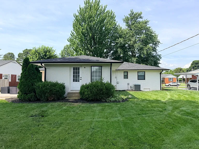 909 Charles Scott Dr — Photo 4