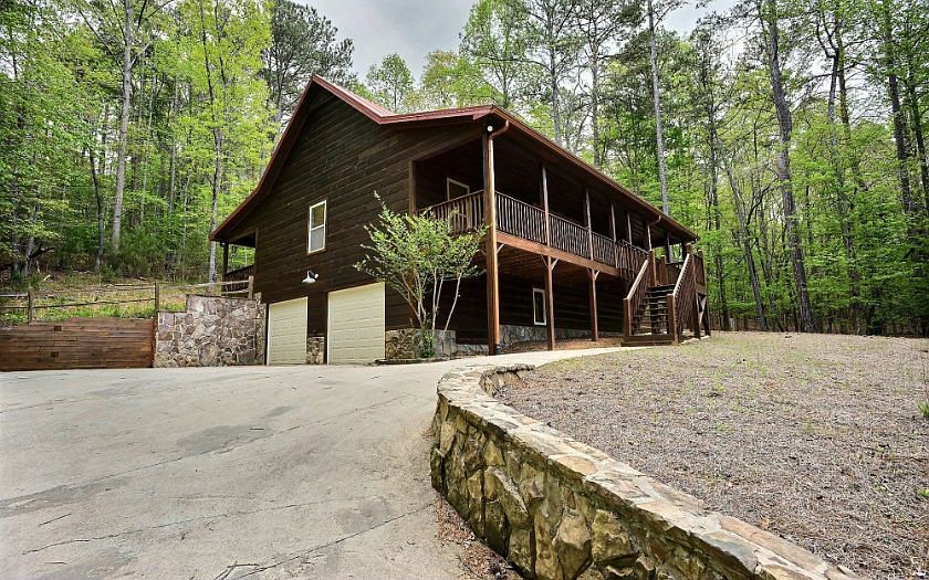 1st image of 904 Newport Dr