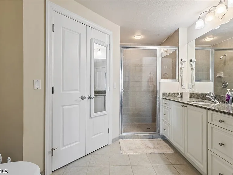 2825 Palm Beach Blvd #203 — Photo 16