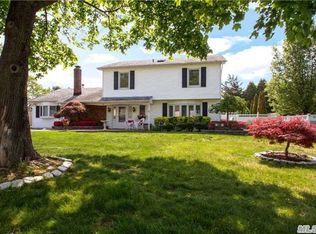 20 Dorothy Street, East Setauket, NY 11776
