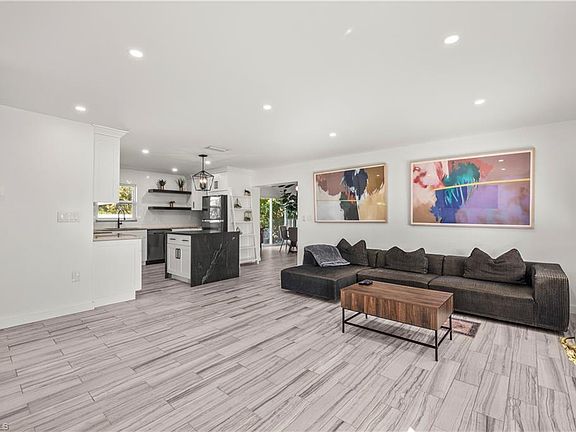 4th image of 397 Valley DR