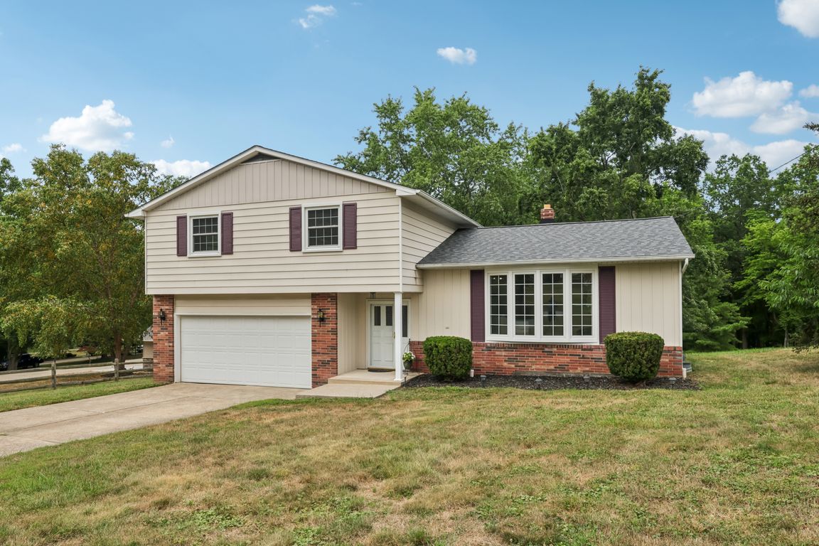 Meadowbrook Dr-S1208-003.jpg
