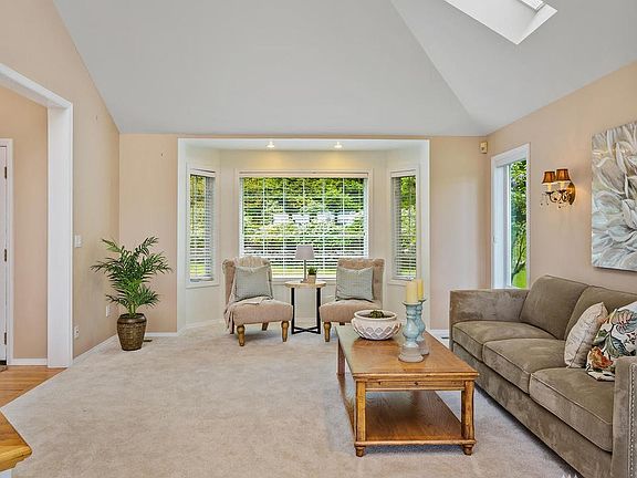 4th image of 8616 59th St NW
