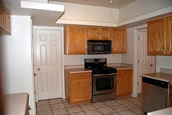 5th image of 5035 Mirador Dr NW
