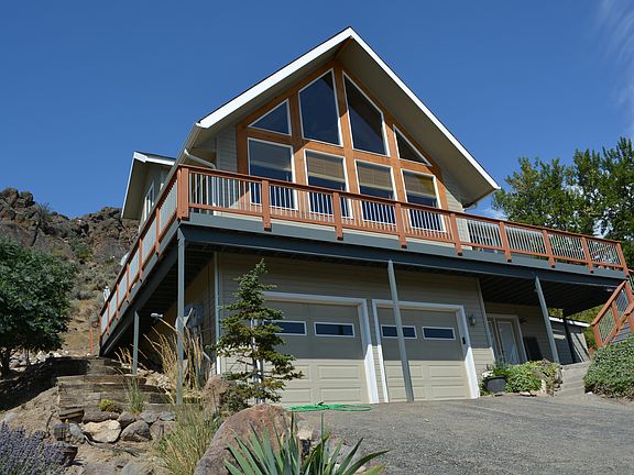 2nd image of 31 Orchard Dr