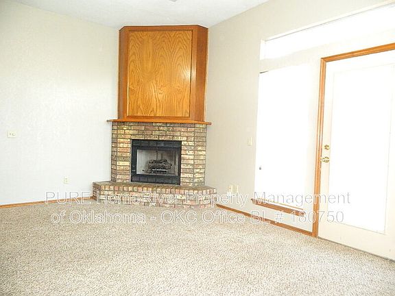 5th image of 1705 SW 23rd St