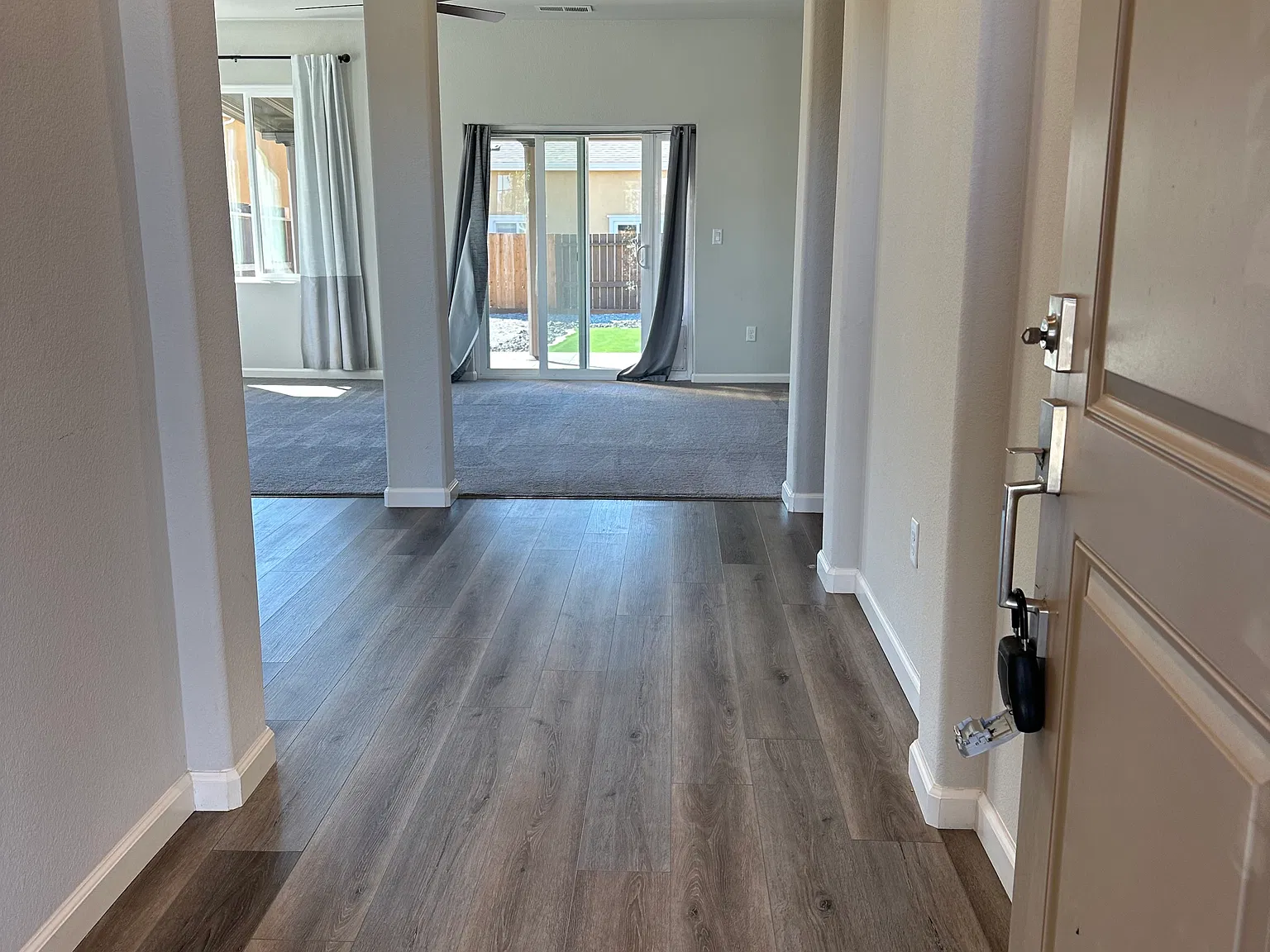 3 bed, 1439 sqft, $2,495 — Photo 3