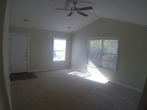 5th image of 302 Brockman Ave