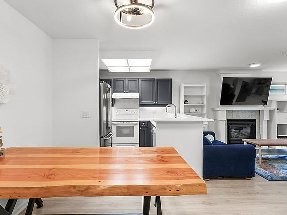 3rd image of 22015 48th Ave #221