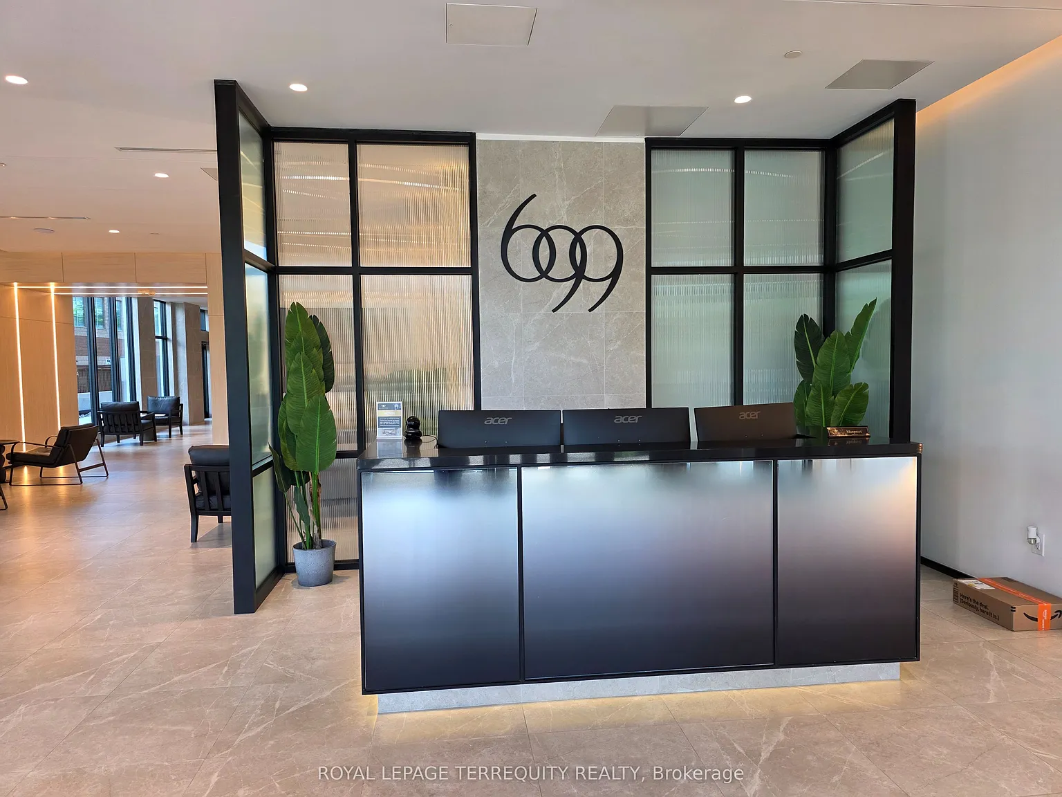 Six99 Condos — Photo 3