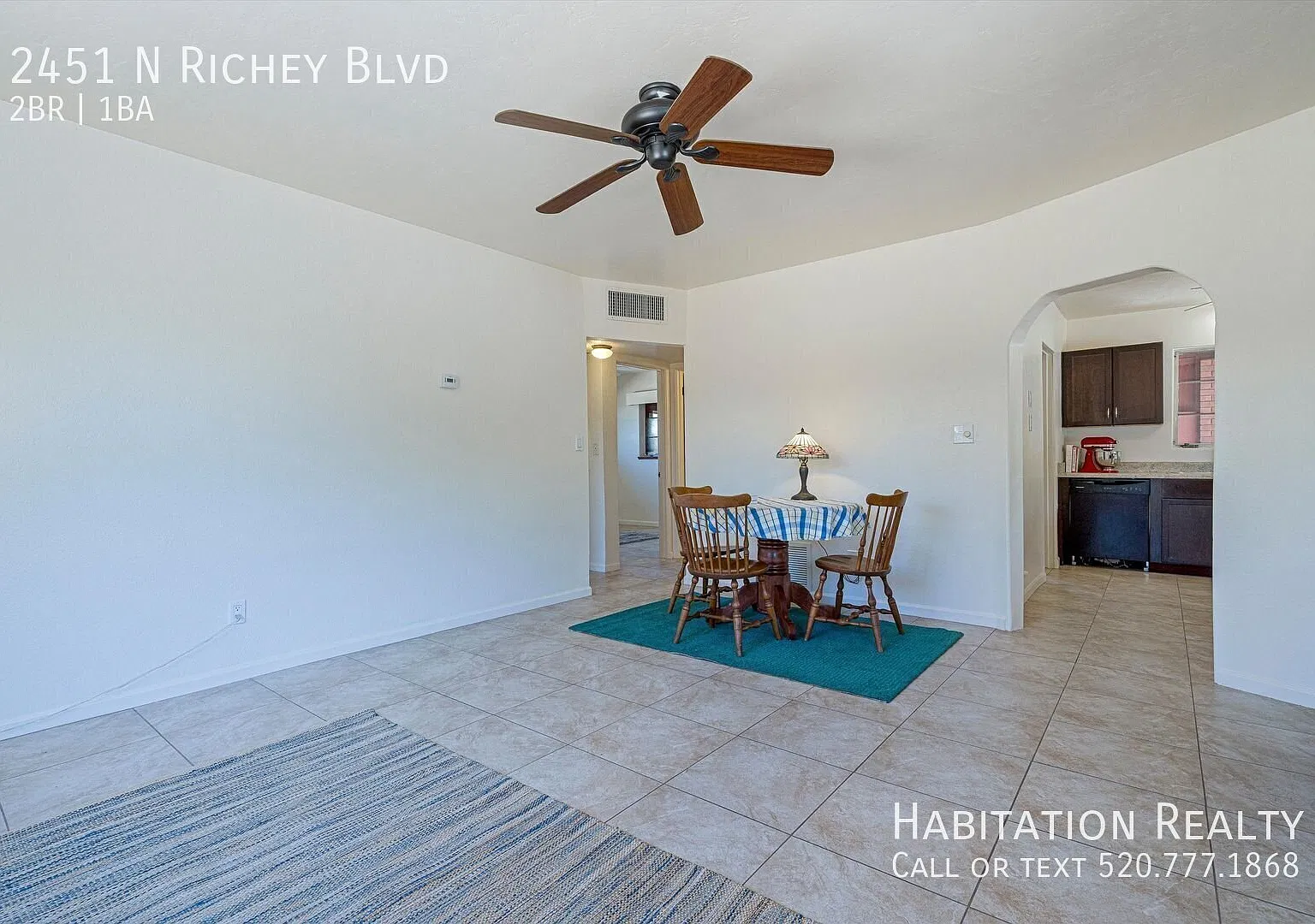 A Great Find! Updated Mid-town Tucson 2BD/1BA House For Rent — Photo 4