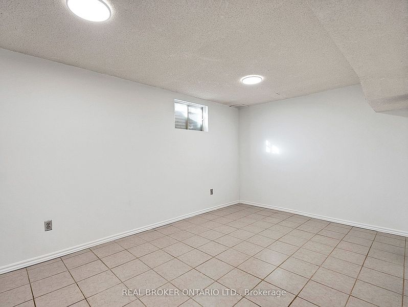 Mississauga House for rent - 3 Bedrooms — photo 27