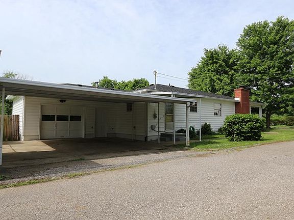 3rd image of 673 Huddleston Ave