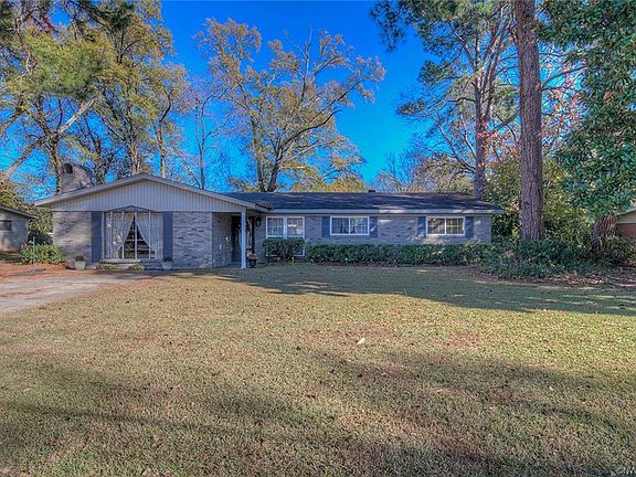 3rd image of 3842 Cornell Dr