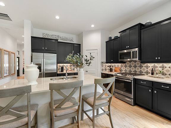 3rd image of 17030 Lilac Paxton Ln