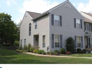 112 Village Dr, Schwenksville, PA 19473