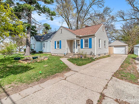 2nd image of 2146 Kalamazoo Ave SE