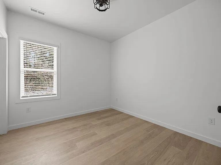 2811 Wilcox Pl — Photo 29