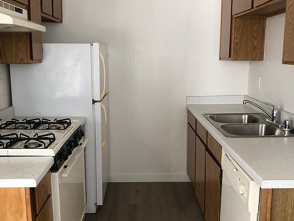 3rd image of 4478 Arizona St APT 2