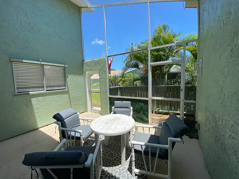 1781 SE Linpark Ct — Photo 13