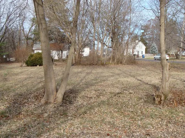 1112 E College Ave, Greenville, IL 62246