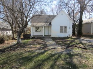 1822 W Water St, Springfield, MO 65802