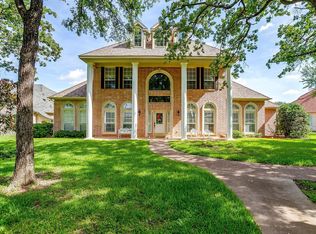 804 Summerlin Dr, Granbury, TX 76048