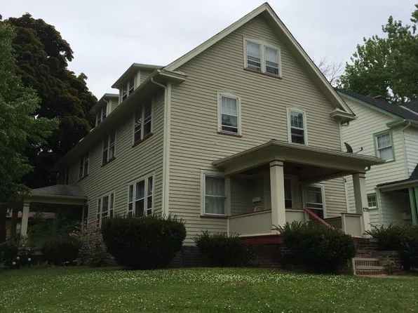 1755 Cumberland Rd, Cleveland Heights, OH 44118